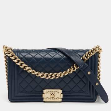 Pre Owned Chanel Navy Blue Quilted Leather Medium Boy Flap Bag