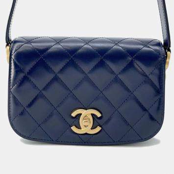 Pre Owned Chanel Matelasse Blue Calf Leather Full Flap Shoulder Bag 
