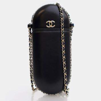 Pre Owned Chanel Chain Around Black Lambskin Phone Holder Bag