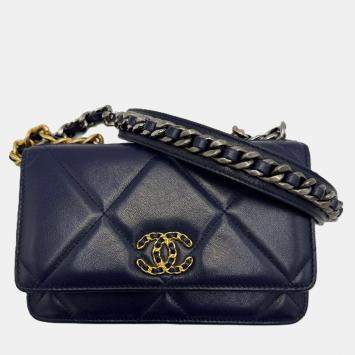 Pre Owned Chanel Navy Lambskin 19 Wallet on Chain Shoulder Bag