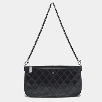 Pre Owned Chanel Black Quilted Leather CC Pochette Bag