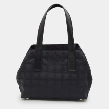 Pre Owned Chanel Black Nylon Travel Ligne Satchel