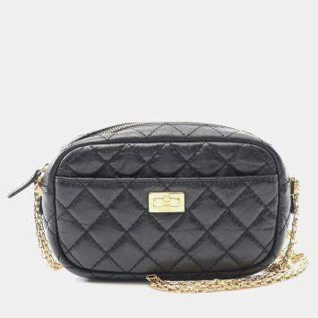 Pre Owned Chanel Chevron V-Stitch Black Calfskin Shoulder Bag