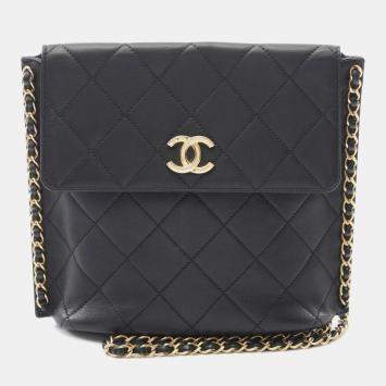 Pre Owned Chanel Matelasse Black Lambskin Chain Shoulder Bag