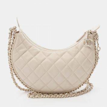 Pre Owned Chanel Matelasse Small Cream Lambskin Hobo Shoulder Bag