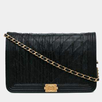 Chanel Black Pleated Crumpled Chevron Le Boy Wallet On Chain