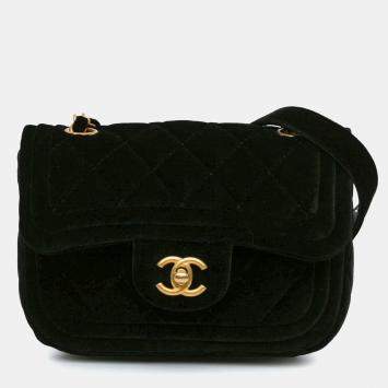 Pre Owned Chanel Black Mini Quilted Velvet Double Frame Flap