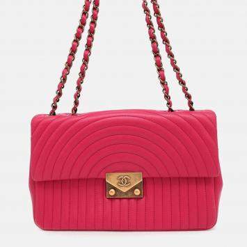 Pre Owned Chanel Pagoda Flap Pink Lambskin Chain Shoulder Bag
