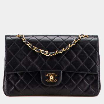 Pre Owned Chanel Black Medium Classic Lambskin Double Flap