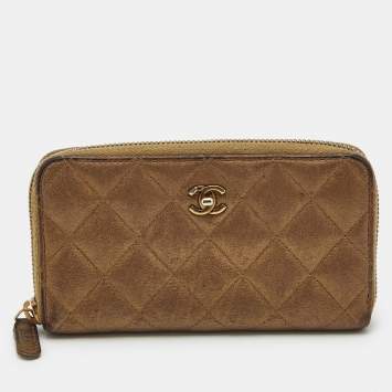 Pre Owned Chanel Gold Quilted Leather CC Zip Around Wallet