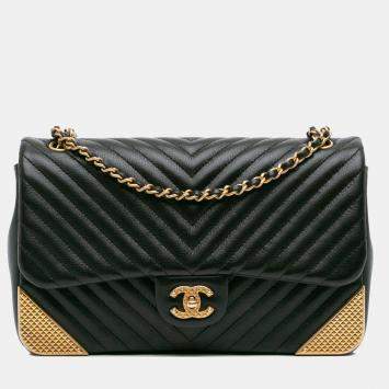 Pre Owned Chanel Black/Gold Calfskin Chevron Rock The Corner Flap Bag