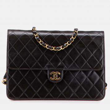Pre Owned Chanel Black Medium CC Quilted Lambskin Half Single Flap