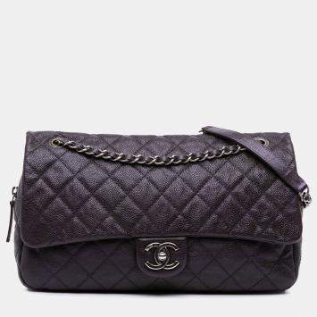 مملوكة مسبقًا Chanel Purple Jumbo Quilted Caviar Easy Flap