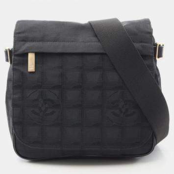 Pre Owned Chanel New Travel Line