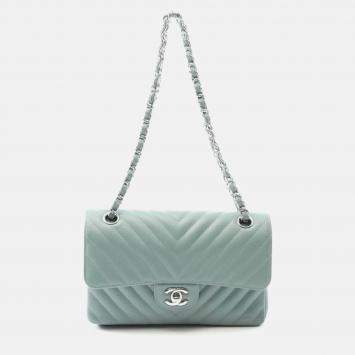 Pre Owned Chanel Chevron V-Stitch Green Lambskin Leather W-Flap Bag