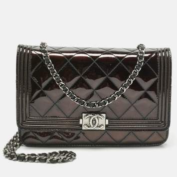 Pre Owned Chanel Metallic Quilted Patent Leather Boy WOC Bag