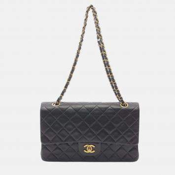 Pre Owned Chanel Black Medium Classic Lambskin Double Flap