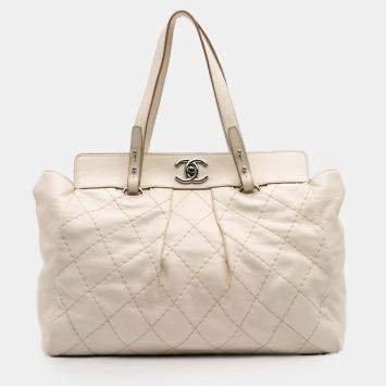 Pre Owned Chanel Beige Large Quilted Aged Calfskin On The Road Tote