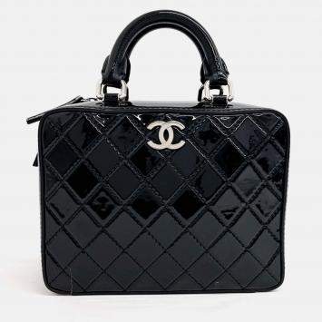 Pre Owned Chanel Small Black Patent Leather Vanity Cosmetic Case