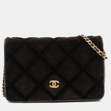 Pre Owned Chanel Black CC Quilted Velvet Wallet on Chain
