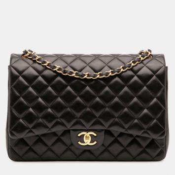 Pre Owned Chanel Black Maxi Classic Lambskin Double Flap