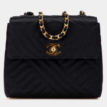 Pre Owned Chanel Black Mini Square Diagonal Quilted Satin Single Flap Bag