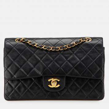 Pre Owned Chanel Black Medium Classic Lambskin Double Flap