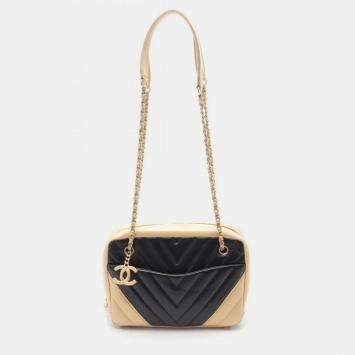 Pre Owned Chanel V-Stitch Black/Gold Lambskin Leather Shoulder Bag