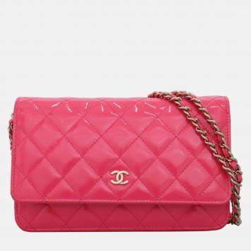 Pre Owned Chanel Pink Patent Wallet On Chain