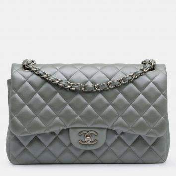 Pre Owned Chanel Classic Double Flap Jumbo Silver Lambskin Shoulder Bag