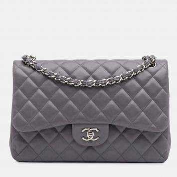 Pre Owned Chanel Classic Double Flap Jumbo Lambskin Shoulder Bag