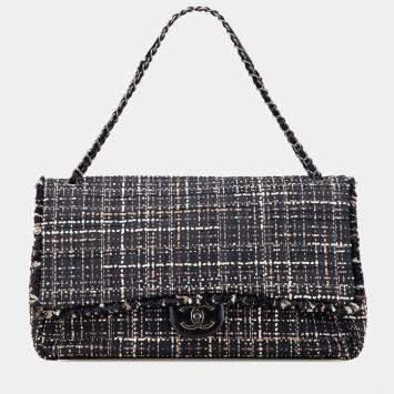 Pre Owned Chanel Black XXL CC Tweed Single Flap
