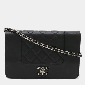 Pre Owned Chanel Mademoiselle Black Leather Chain Wallet