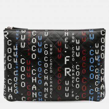 Pre Owned Chanel Black Medium Quilted Lambskin Data Center O Case Clutch