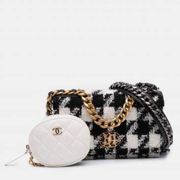 Pre Owned Chanel Black Houndstooth Tweed 19 Wallet On Chain