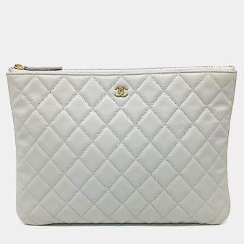 Pre Owned Chanel White Leather Caviar Clutch New Medium