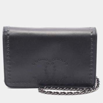 Pre Owned Chanel Coco Mark Black Leather Shoulder Bag