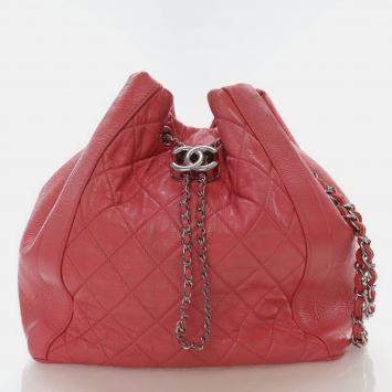 Pre Owned Chanel Vintage Pink Shiny Calfskin Drawstring Bucket Bag