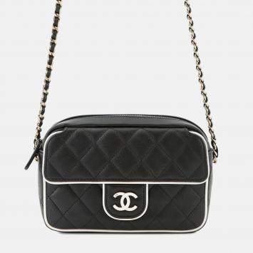 Pre Owned Chanel Matelasse Black/White Lambskin Chain Clutch Bag