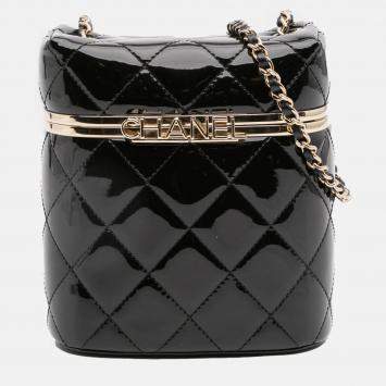 Pre Owned Chanel Black Quilted Patent Logo Chain Vanity Case