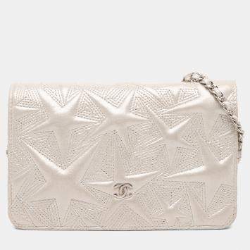 Pre Owned Chanel Silver Metallic Lambskin Star Embossed Wallet On Chain