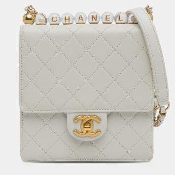 Pre Owned Chanel White Small Chic Pearls Flap