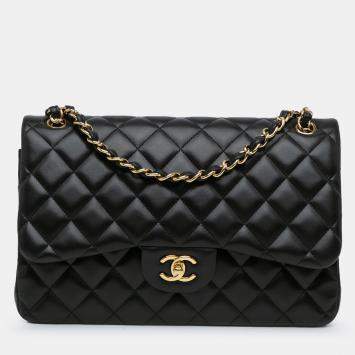 Pre Owned Chanel Black Jumbo Classic Lambskin Double Flap