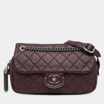 Pre Owned Chanel Red Paris Edinburgh Medium Calfskin Coco Sporran Flap