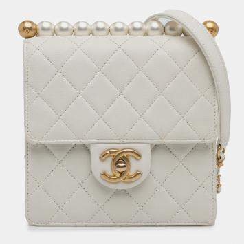 Pre Owned Chanel White Small Lambskin Chic Pearls Flap