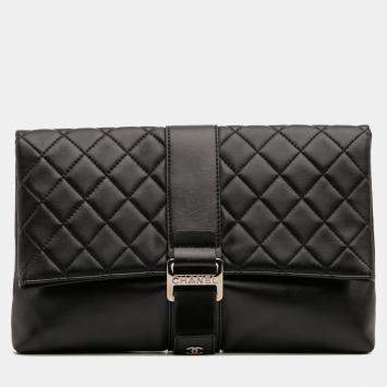 Pre Owned Chanel Black CC Quilted Lambskin Grip Clutch