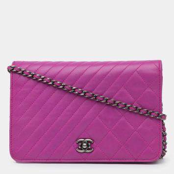 Pre Owned Chanel Purple Lambskin Coco Boy Wallet On Chain