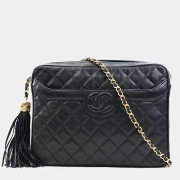 Pre Owned Chanel Matelasse Shoulder Bag In Black And Gold