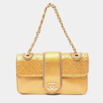 Pre Owned Chanel Matelasse Line Shoulder Bag Patent Leather Gold