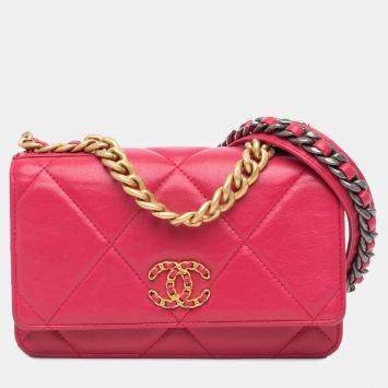 Pre Owned Chanel Pink Quilted Lambskin 19 Wallet on Chain